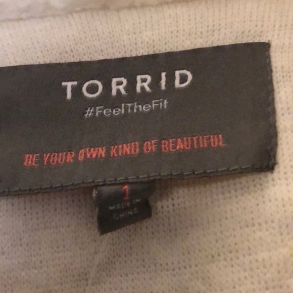 Torrid Trucker Jacket in Faux Shearling White NWT - Picture 5 of 7